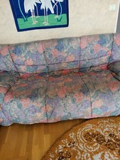 canapé lit convertible avec coffre. Matelas 80 cm. à plat 200x120