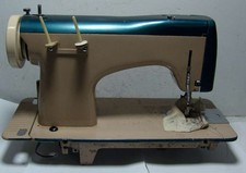 Machine À Coudre Vintage