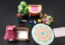 playmobil lot incomplet  chambre bébé 5334  2010  et autre bébé
