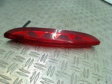 FEUX STOP arrière centre