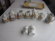 anciens pots à épices et