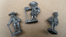 Lot figurines en - de, 3