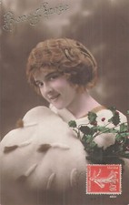 CP BONNE ANNEE FEMME SOURIANTE