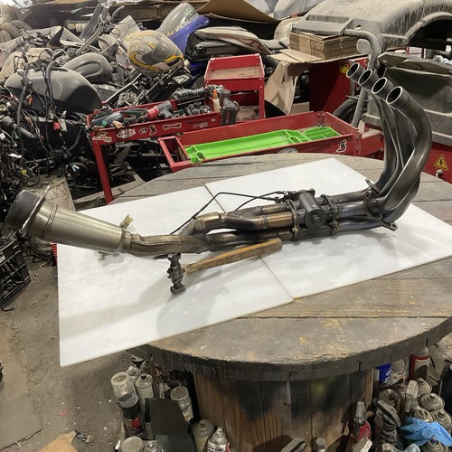Honda cbr929rr exhaust - honda,