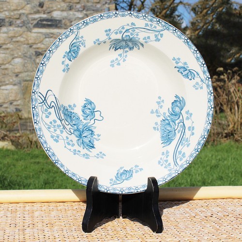Ancienne assiette creuse - , en