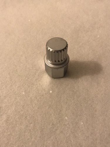 Adaptateur écrou antivol