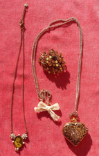 Joli lot de bijoux : broche