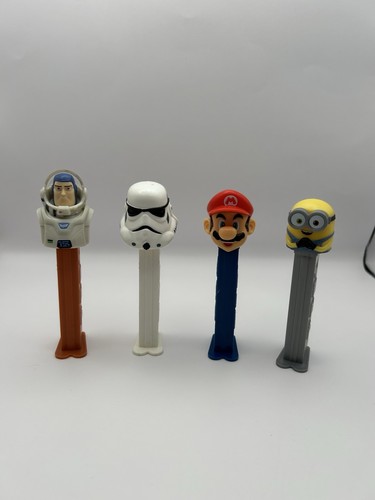 R812 lot distributeurs - distributeurs, pez