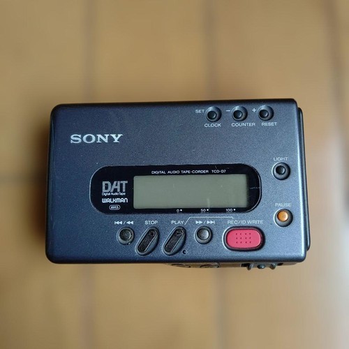 Sony tcd dat walkman - tcd-d7,