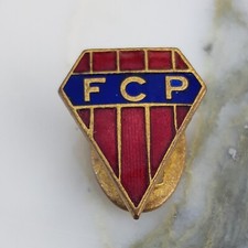 INSIGNE BOUTONNIERE SPORT FOOT RUGBY CYCLISME STADE ÉMAILLÉ POLITIQUE n2