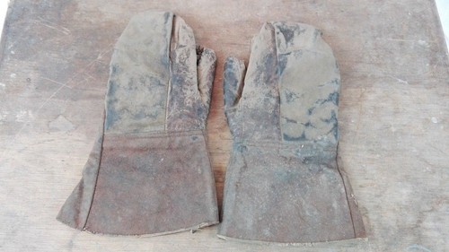Gants anciens