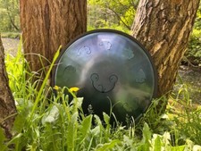 A Hijaz Frog Drums handpan
