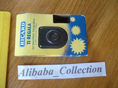 Ancien appareil photo jetable - photo,