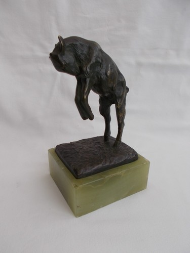 Sculpture statue bronze - sculpture,