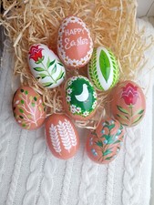 Oeufs décoratifs en bois
