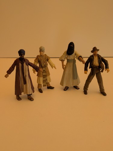 Lot figurines indiana jones - lot,