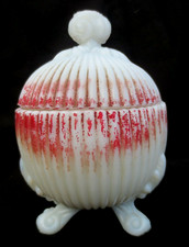 * VALLERYSTHAL - Sucrier opaline blanche  colorée " Boule Bambou  "  -1908