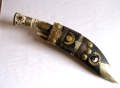 Très ancien khukuri - très,