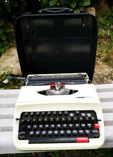 Ancienne Machine à Écrire