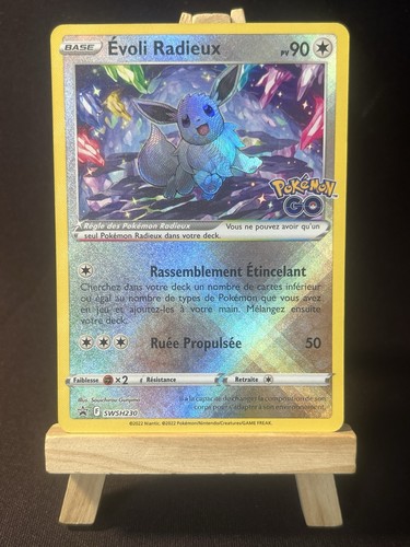 Carte pokémon evoli radieux - carte,
