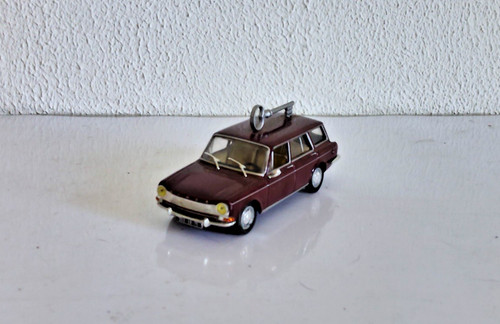 Voiture ixo altaya - 1/43,