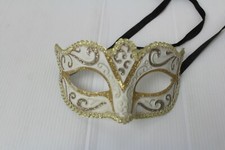 Ancien masque de carnaval crème  Venise  vers 1920 tres bon état lav 