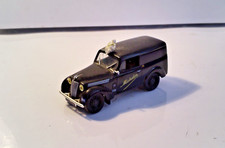 Voiture 1/43 - Ixo Altaya -  Renault Juvaquatre 300kg Fourgonnette - Michelin