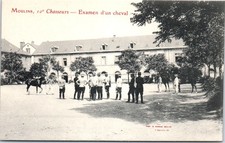 03 MOULINS - caserne du 10e chasseurs, examen d'un cheval