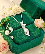 Pendentif chat en argent