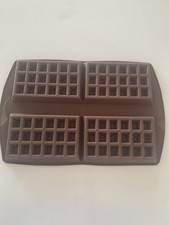 MOULE À GAUFRES SILICONE TUPPERWARE 