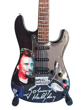 Guitare miniature hommage à