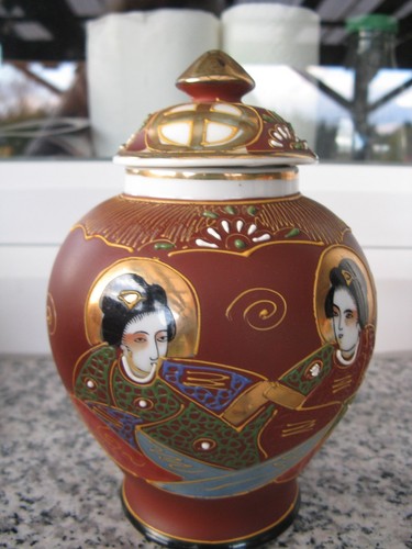 Pot the porcelaine satsuma - porcelaine,