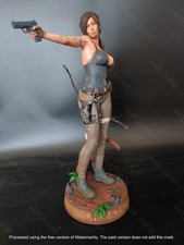 Painted Lara Croft Statue 1/4