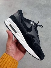 Nike Air Max 1 Rebel Skulls -