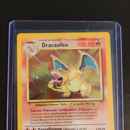 Carte pokémon dracaufeu - pokémon,