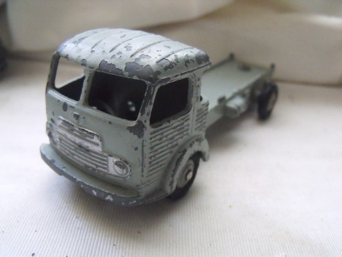 Ref dinky toys - 1/43,