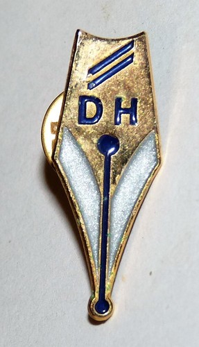 A03 pin pins vintage - pins,