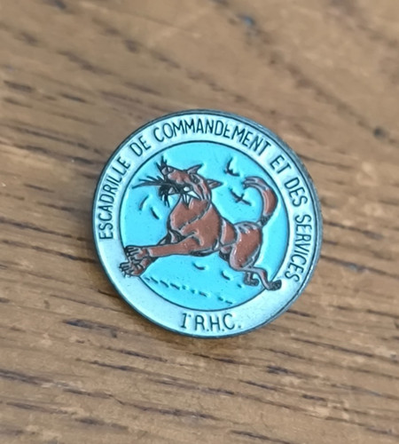 Insigne pin réduction - pin's,