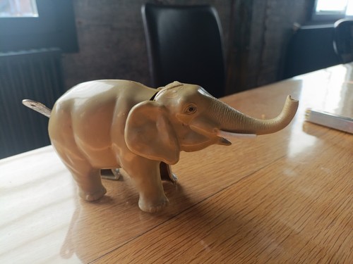 Joustra éléphant - joustra,