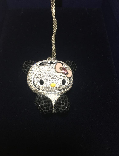 Collier cosplay panda