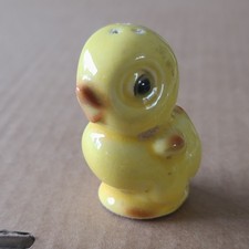 24 - Salière vintage en forme