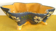 rare moule à gateau terre vernissée art populaire d'alsace motif fleurs, tripode