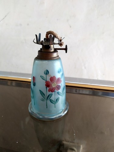 Petite lampe petrole - lampe, a