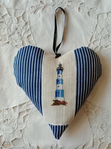 Coussin porte cœur a - de,