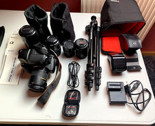 Appareil photo numérique Reflex Sony Alfa 350 + divers objectifs +accessoires
