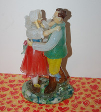 Ancien Figurine en verre soufflé ,couple dansant en costume folkloriques 19.5 cm