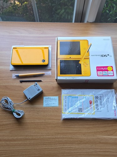 Nintendo dsi yellow - nintendo, xl