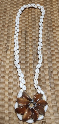 Superbe collier coquillages - superbe,