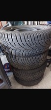 Pneu neige DUNLOP 215-55-16