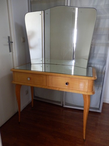 Coiffeuse vintage avec miroir